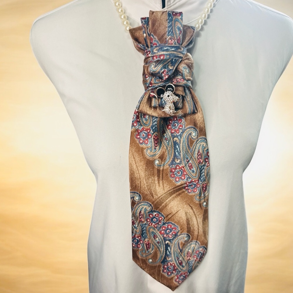 Floral Patterned Brown Necktie with Mouse Brooch